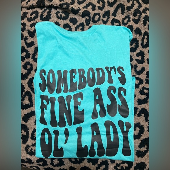 Graphic T/Shirt - Picture 1 of 2